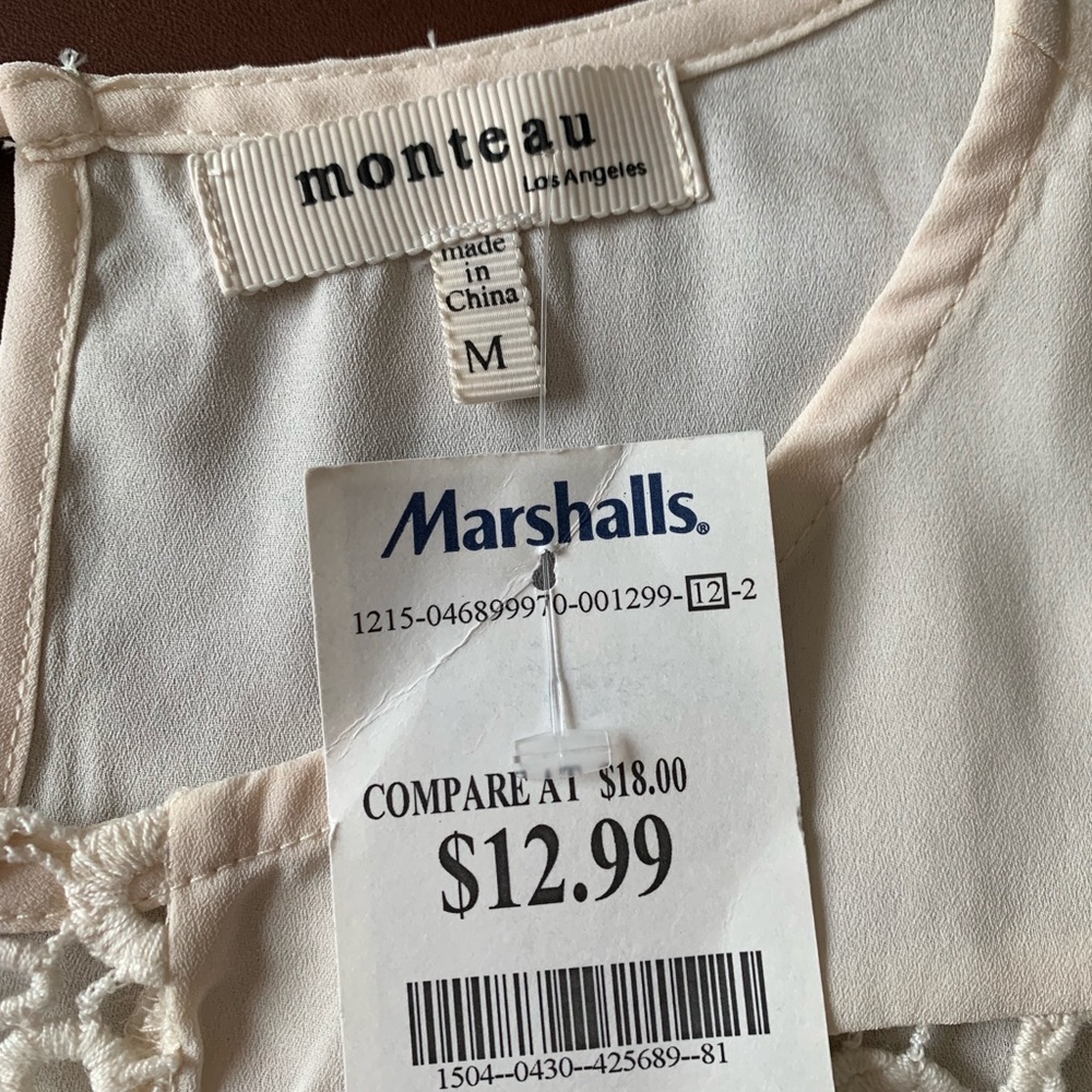 Sweet cream top. NWT. Open weave detail. - Picture 2 of 5